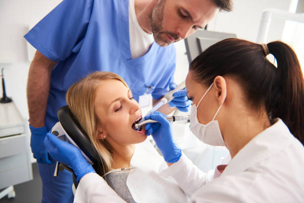 Best Tooth Extraction  in Bannockburn, IL
